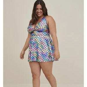 NWT Torrid 1x WIRELESS MID LACE TRIMMED SWIM DRESS WITH BRIEF